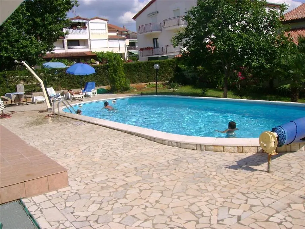 Apartment In Porec With Balcony, Wifi 819-4